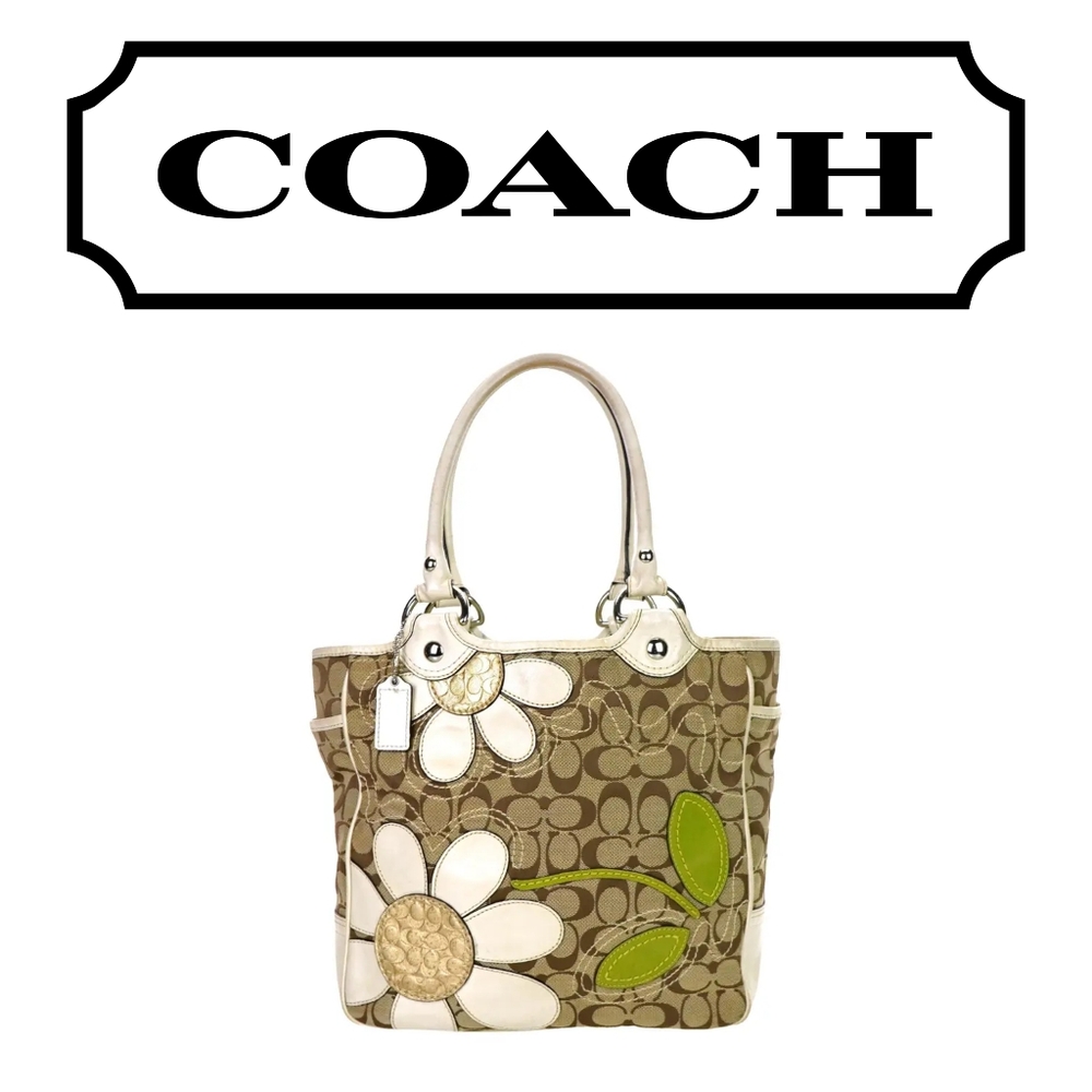 The Coach Marguerite Cuir Bleecker Signature handbag